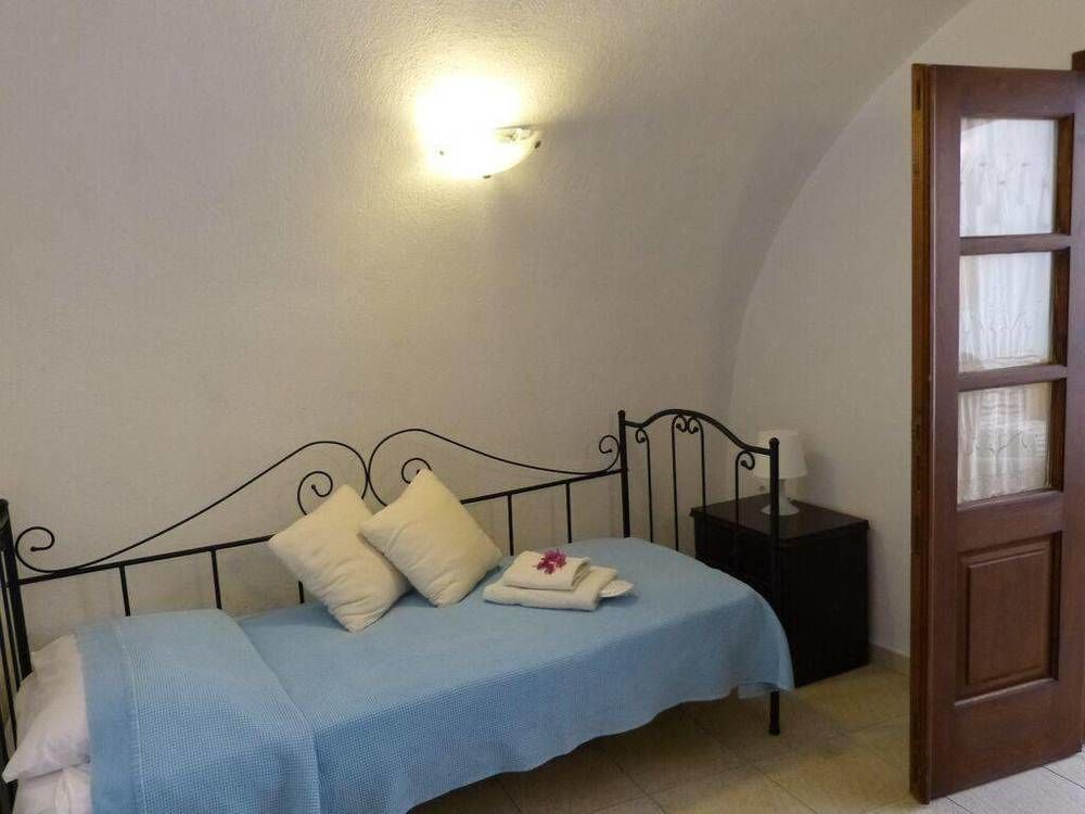 Iridanos Cave House Villa Megalochori  Exterior photo