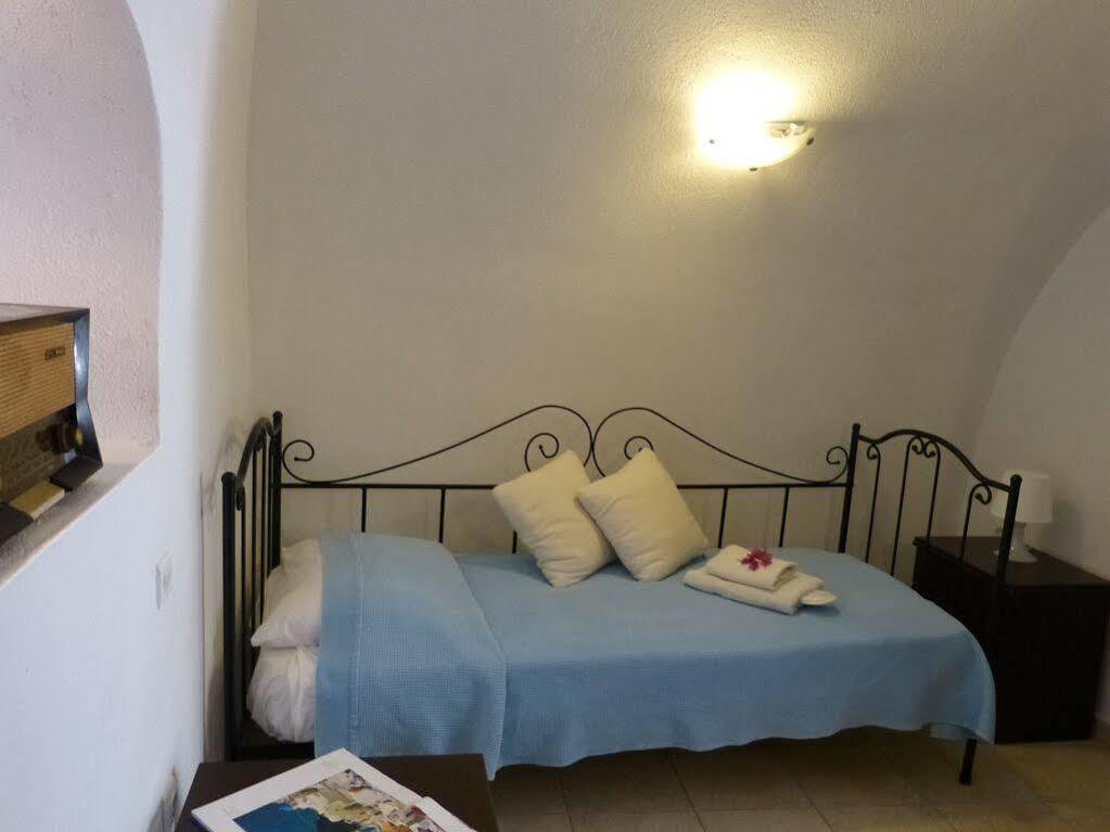 Iridanos Cave House Villa Megalochori  Exterior photo